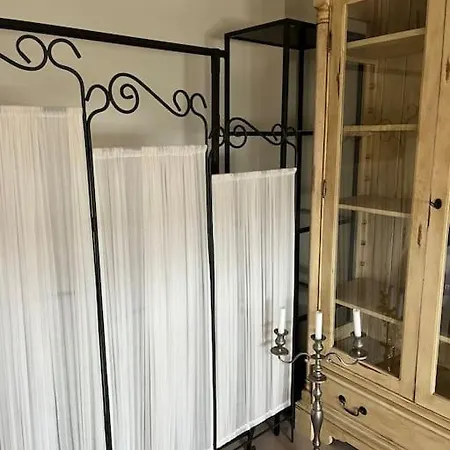 Cosy Nest -city Centre Studio Apartment- Bucharest
