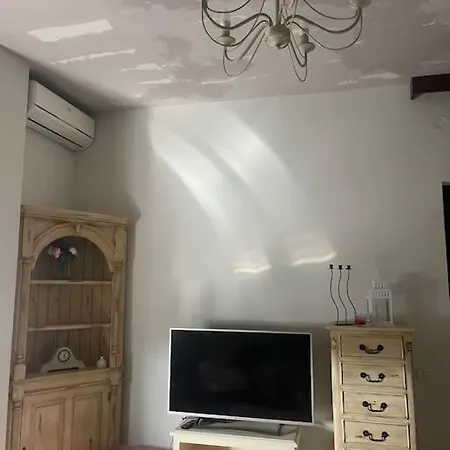 Cosy Nest -city Centre Studio Apartment- Apartment Bucharest