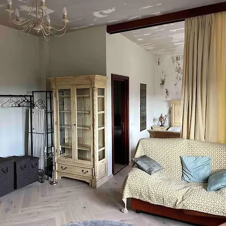 Cosy Nest -city Centre Studio Apartment- Bucharest